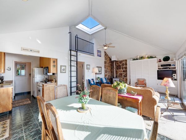 Sonoma County Home 984394