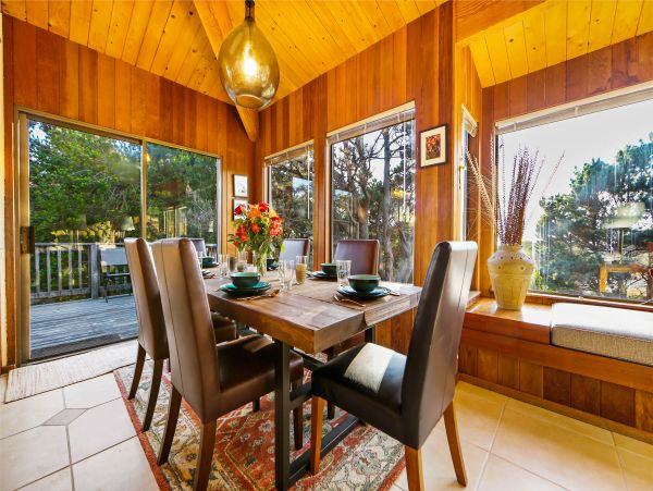 Sonoma County Home 984395