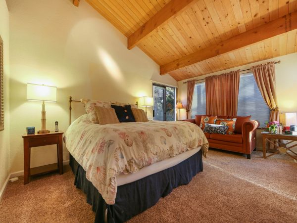Sonoma County Home 984395