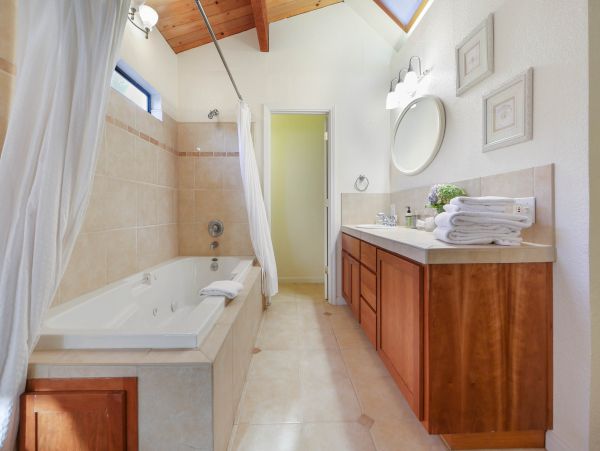 Sonoma County Home 984395