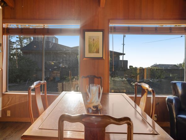 Sonoma County Home 984398