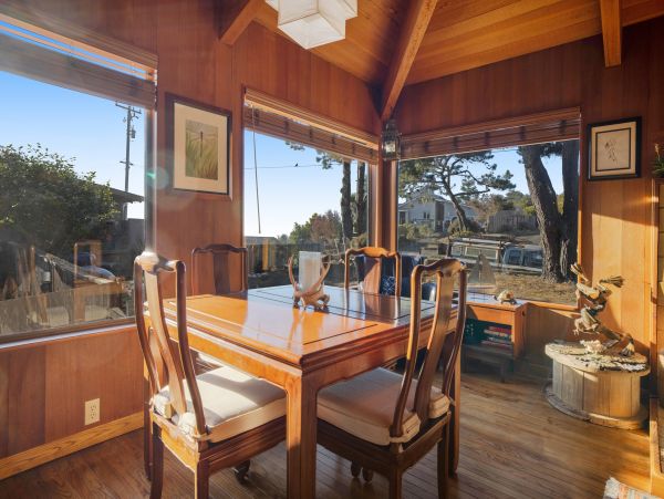 Sonoma County Home 984398
