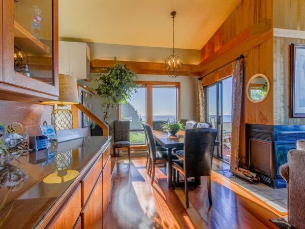 Sonoma County Home 984401
