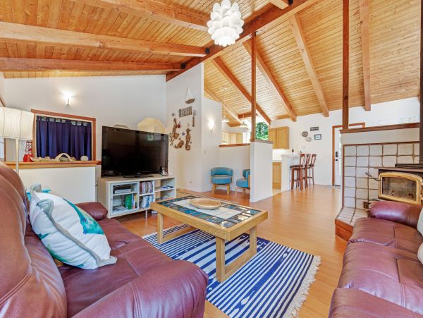Sonoma County Home 984402