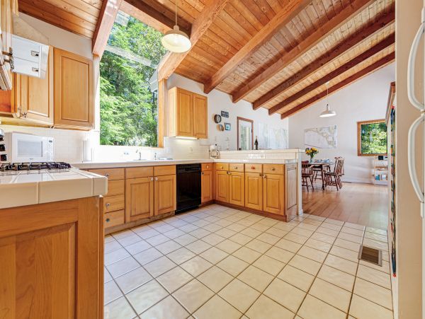 Sonoma County Home 984402