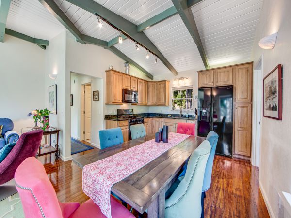 Sonoma County Home 984403