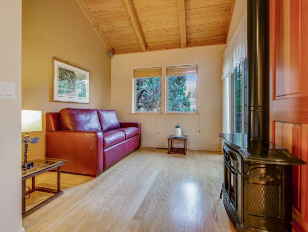Sonoma County Home 984404