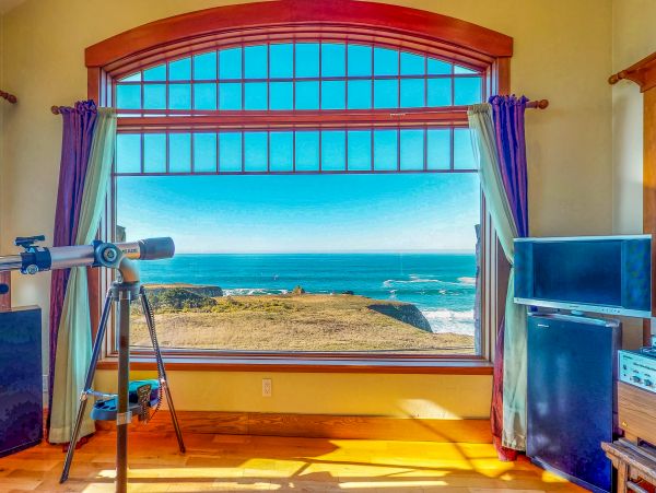 Sonoma County Home 984405