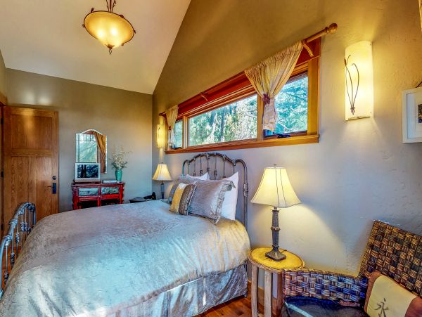 Sonoma County Home 984405