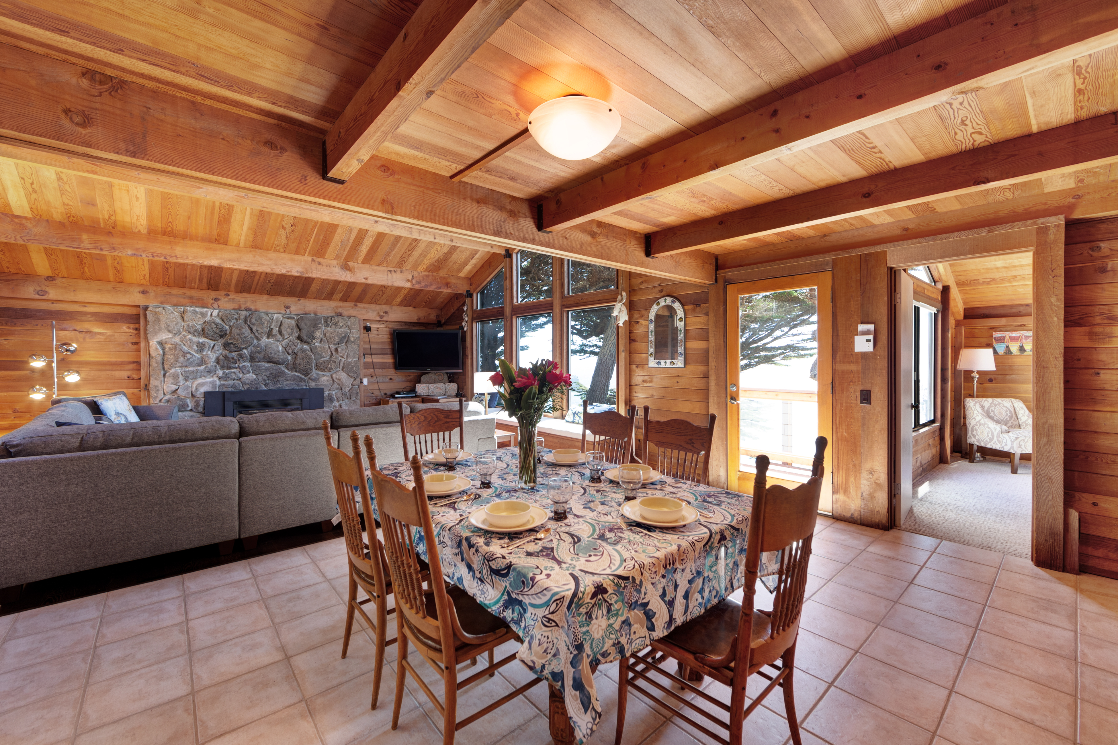Sonoma County Home 984406