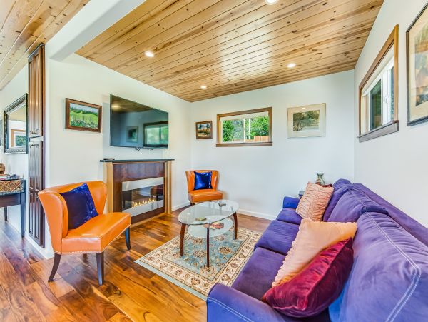 Sonoma County Home 984407