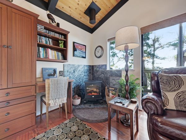Sonoma County Home 984408