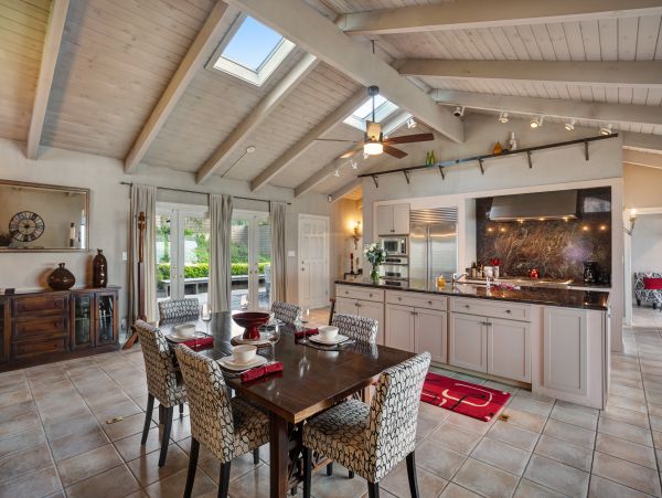 Sonoma County Home 984409