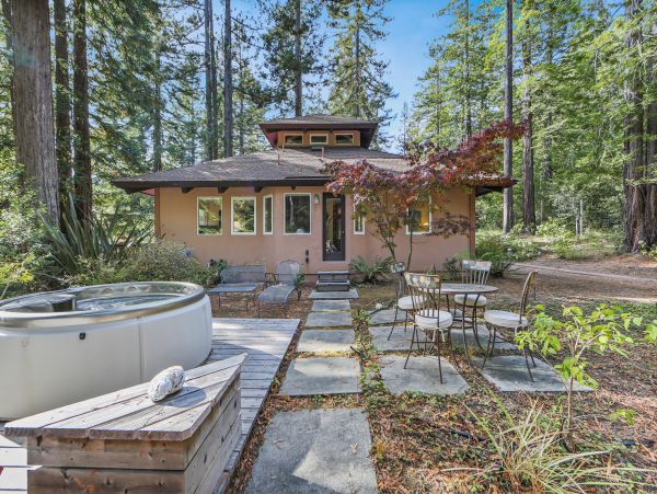 Sonoma County Home 984410