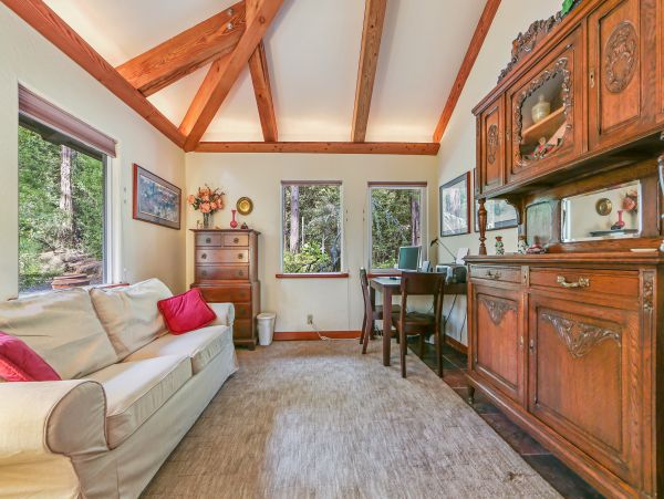 Sonoma County Home 984410