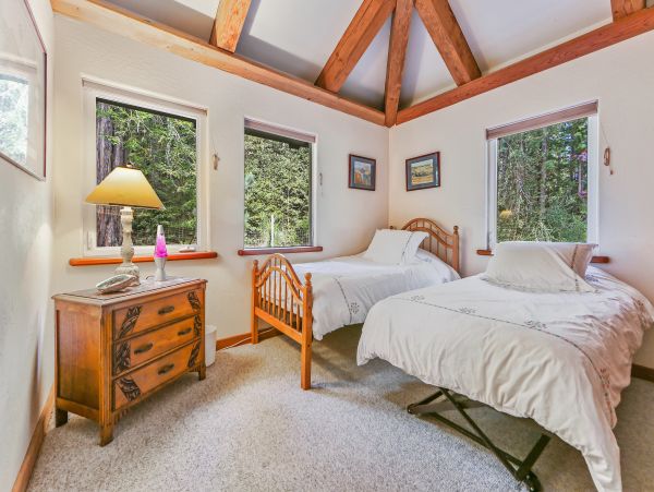 Sonoma County Home 984410