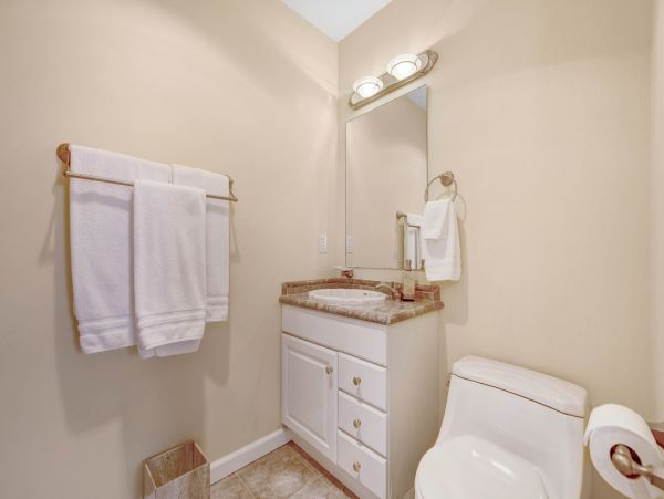 Sonoma County Home 984413