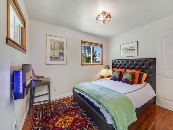 Sonoma County Home 984416