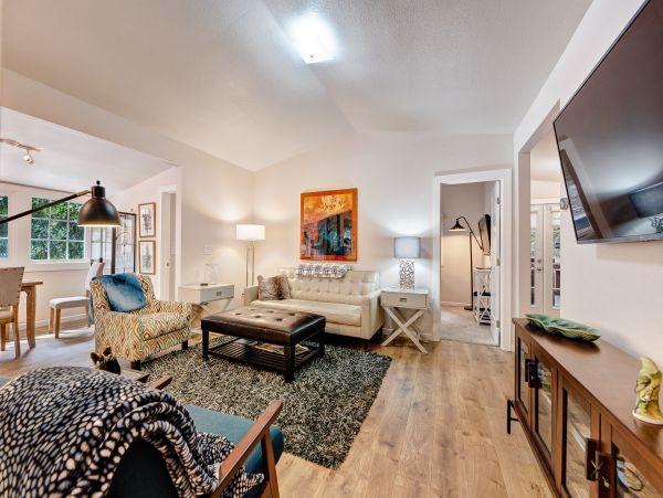 Sonoma County Home 984419