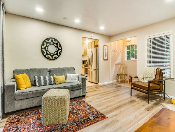 Sonoma County Home 984423