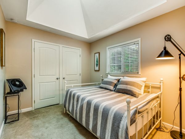 Sonoma County Home 984423