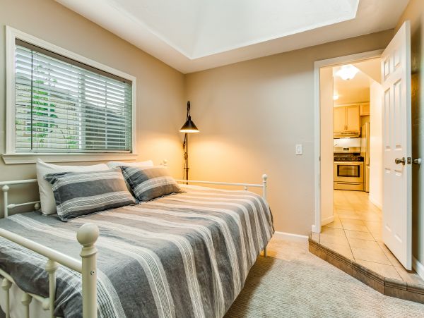 Sonoma County Home 984423