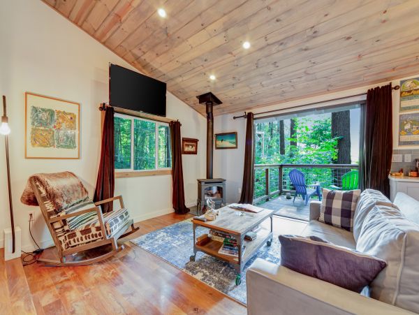 Sonoma County Home 984424