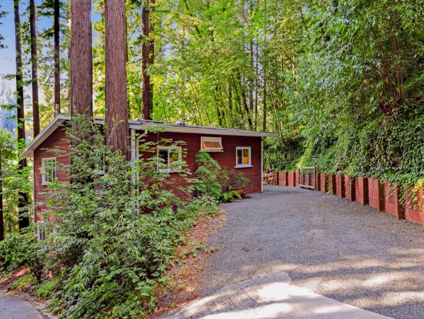 Sonoma County Home 984424