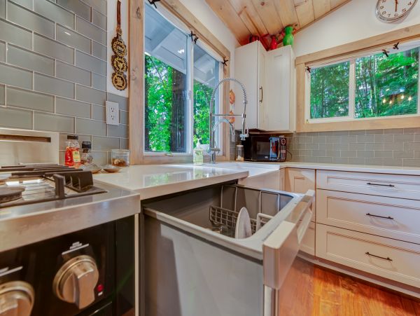 Sonoma County Home 984424