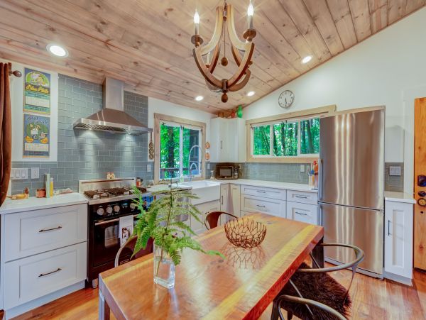 Sonoma County Home 984424