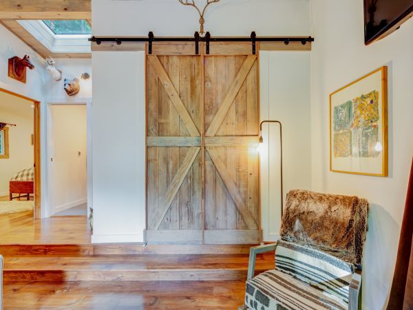 Sonoma County Home 984424