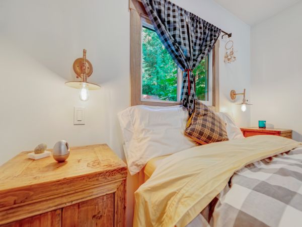 Sonoma County Home 984424