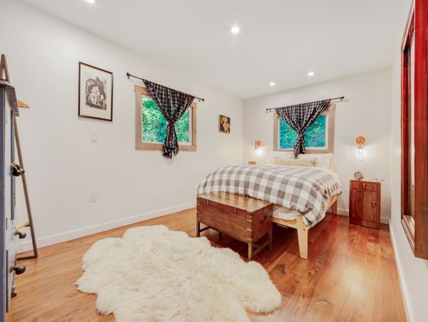 Sonoma County Home 984424