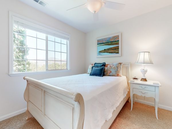 Sonoma County Home 984425