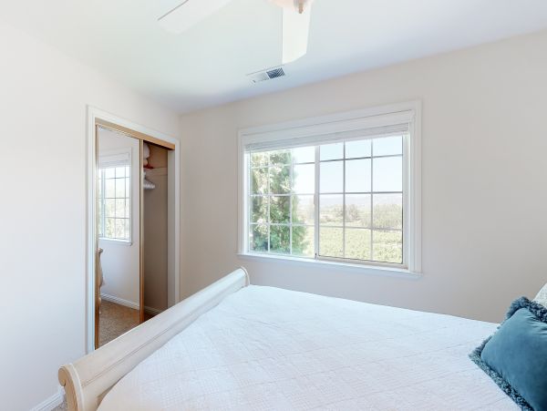 Sonoma County Home 984425