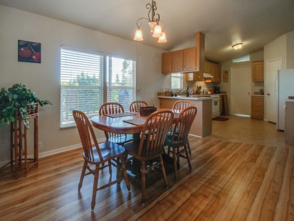Sonoma County Home 984426