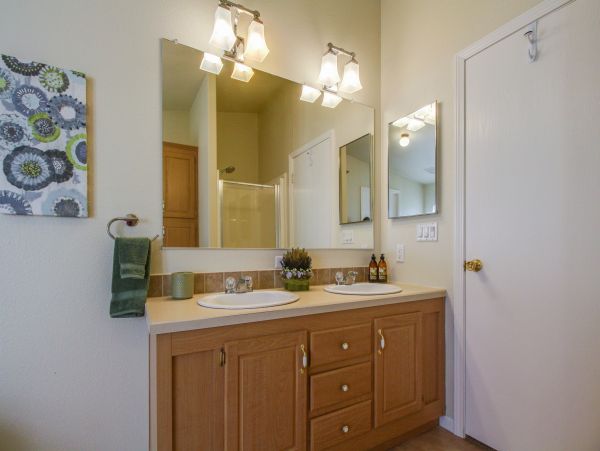Sonoma County Home 984426