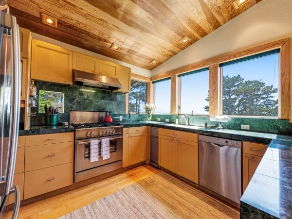 Sonoma County Home 984427
