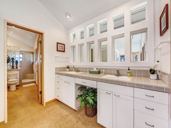 Sonoma County Home 984427