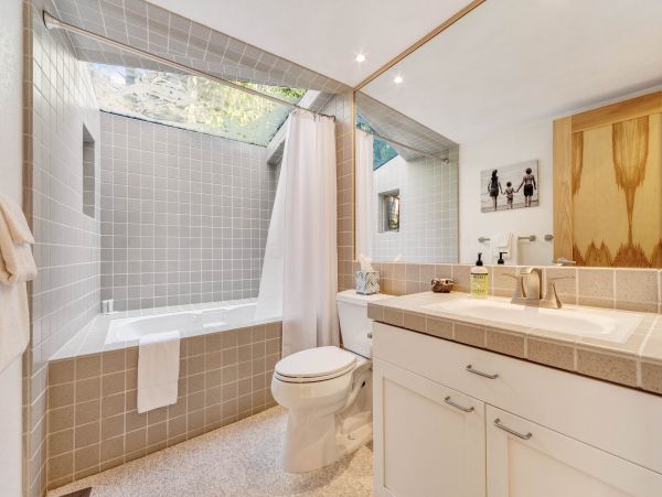 Sonoma County Home 984427