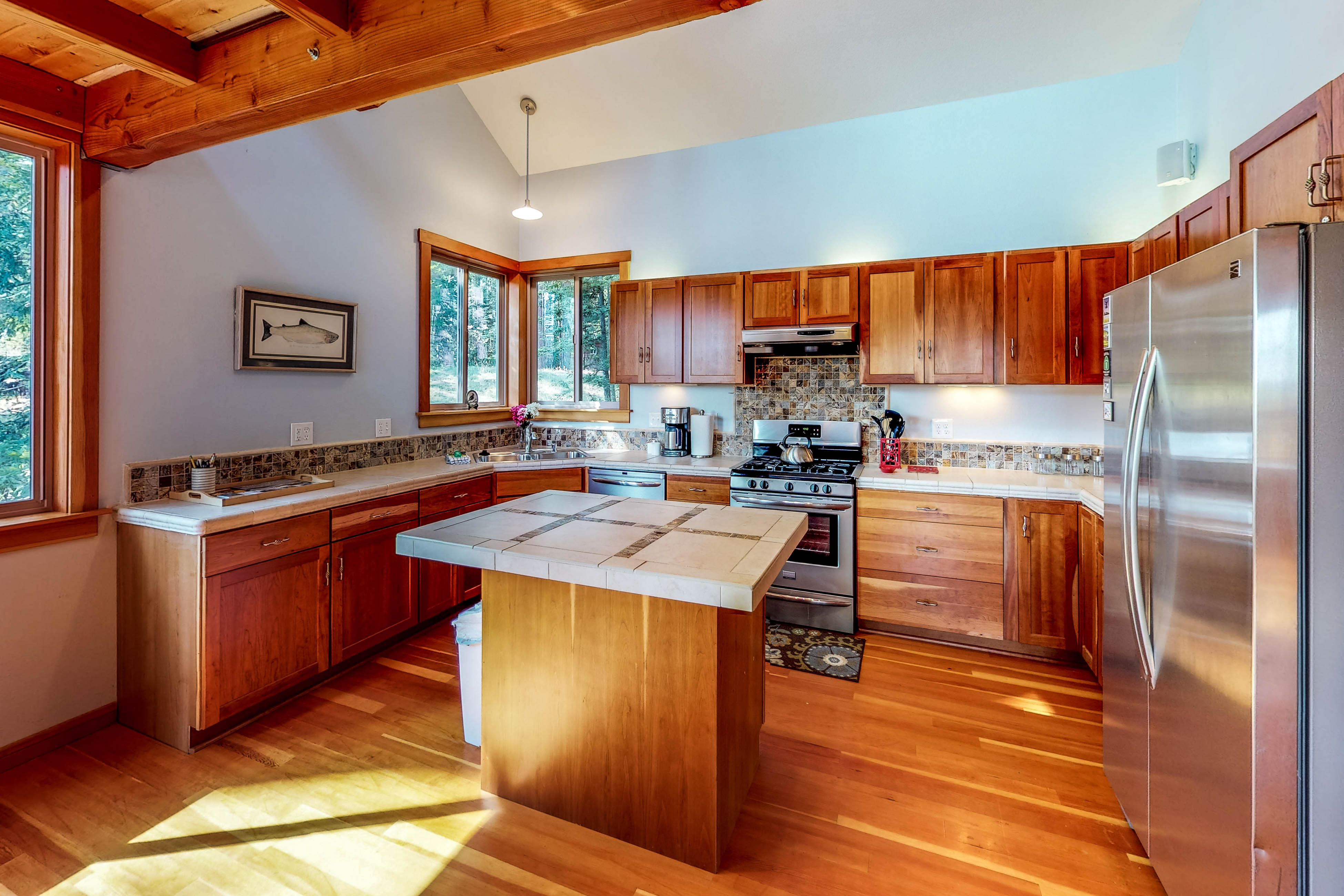 Sonoma County Home 984428
