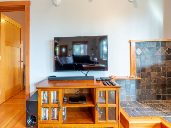 Sonoma County Home 984428