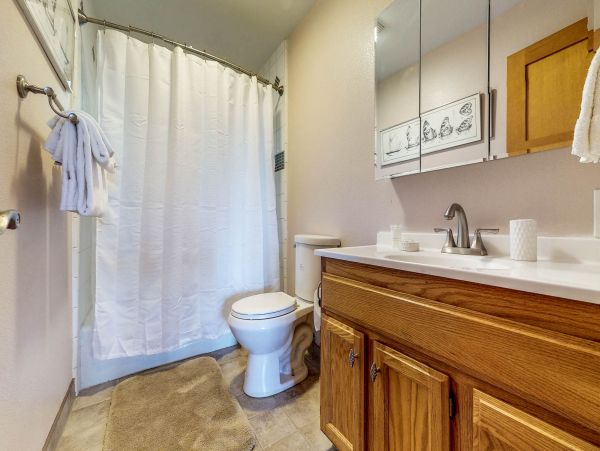 Sonoma County Home 984428