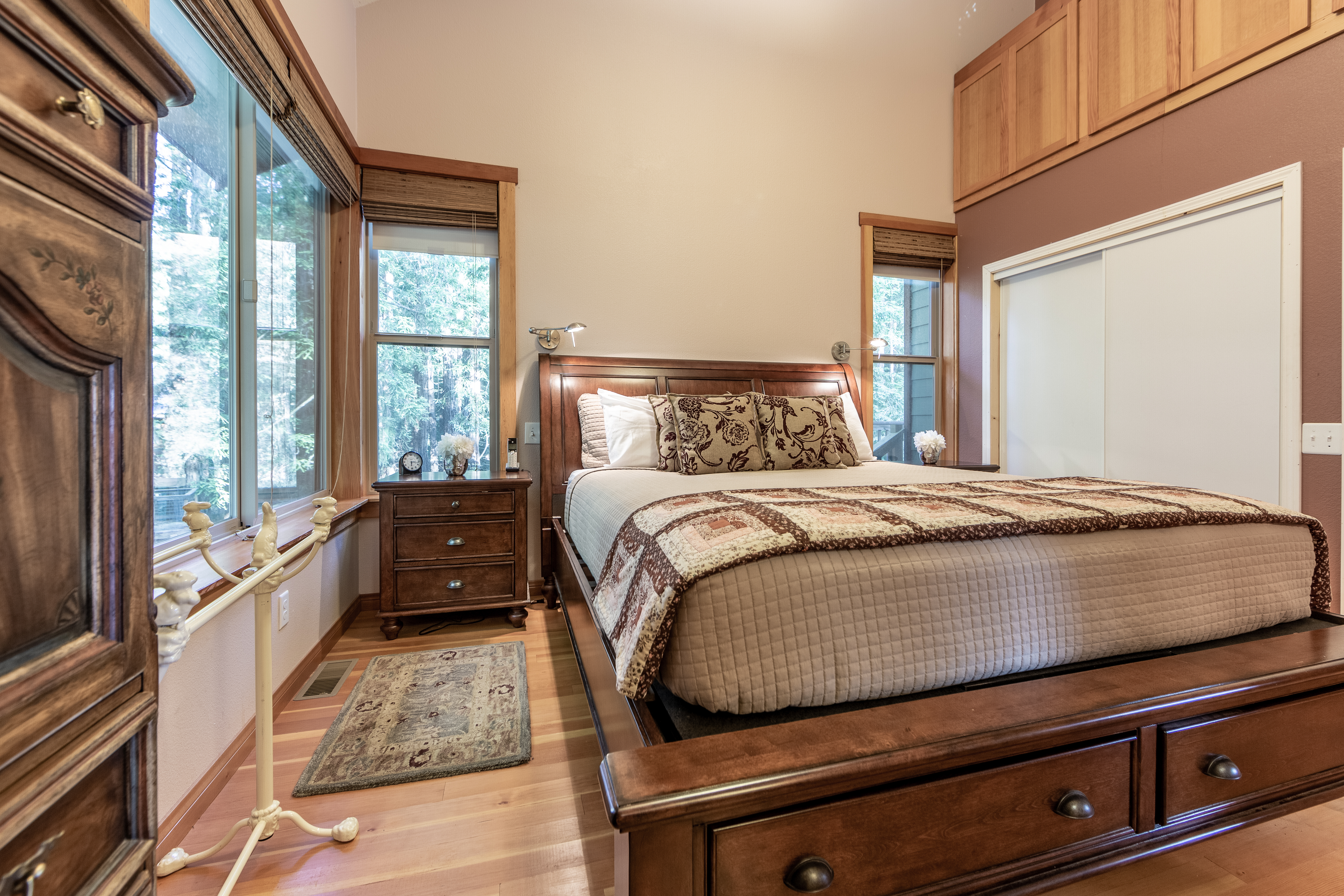 Sonoma County Home 984428