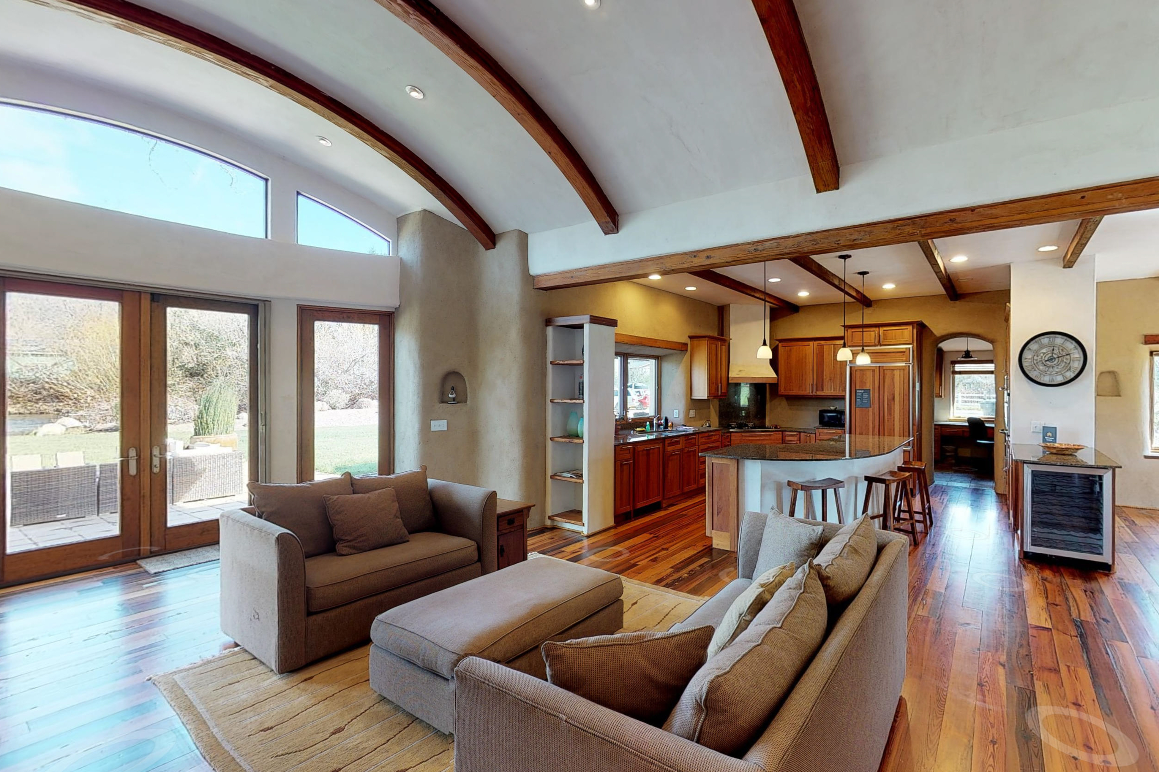 Sonoma County Home 984429