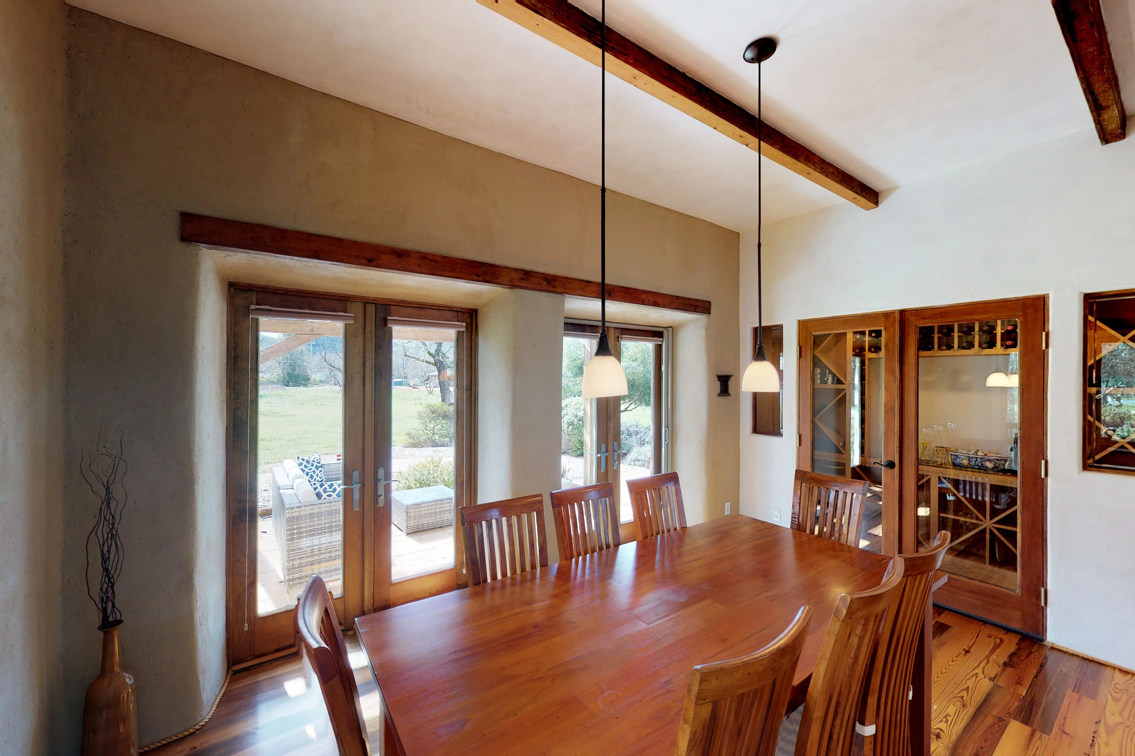 Sonoma County Home 984429