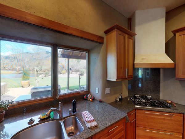 Sonoma County Home 984429