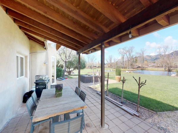 Sonoma County Home 984429