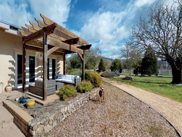 Sonoma County Home 984429