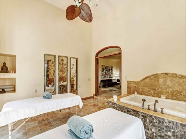 Sonoma Luxury 5 Bedroom Estate Private Pool